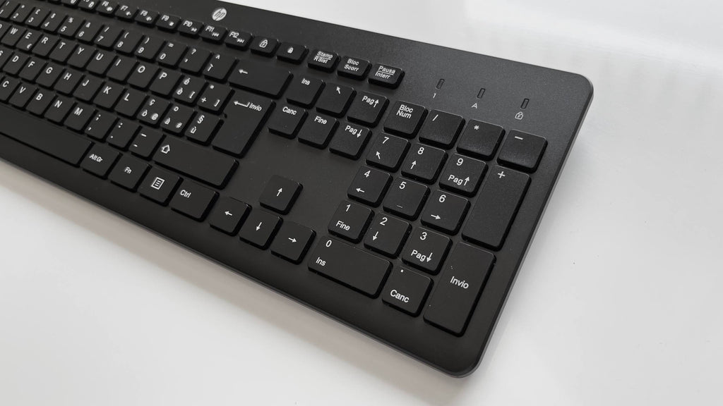 HP 230 – Combo inalámbrico de teclado y ratón