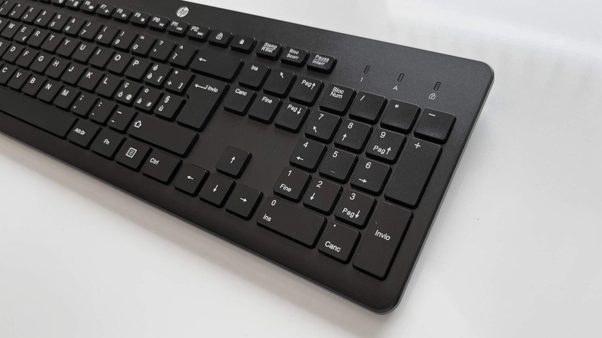 HP 230 – Combo inalámbrico de teclado y ratón